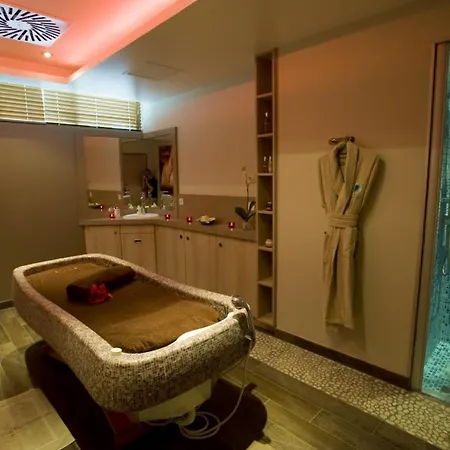 אתר נופש Et Spa 2p 4p. House *